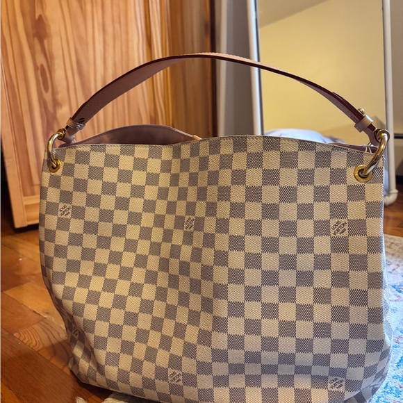 NEW Louis Vuitton GRACEFUL - Picture 3 of 8